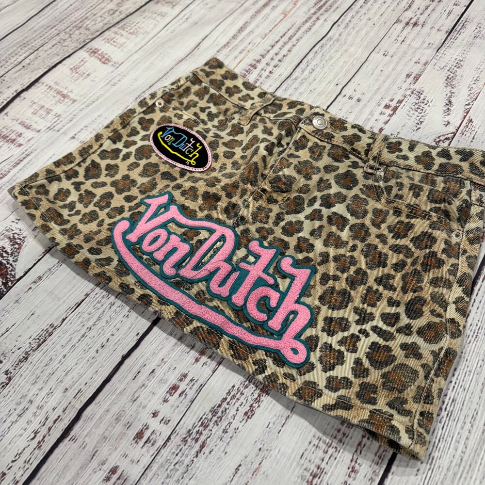 Von Dutch Originals Leopard Print Y2K Mini Skirt Flying Eyeball Women Size S EUC - Picture 3 of 11